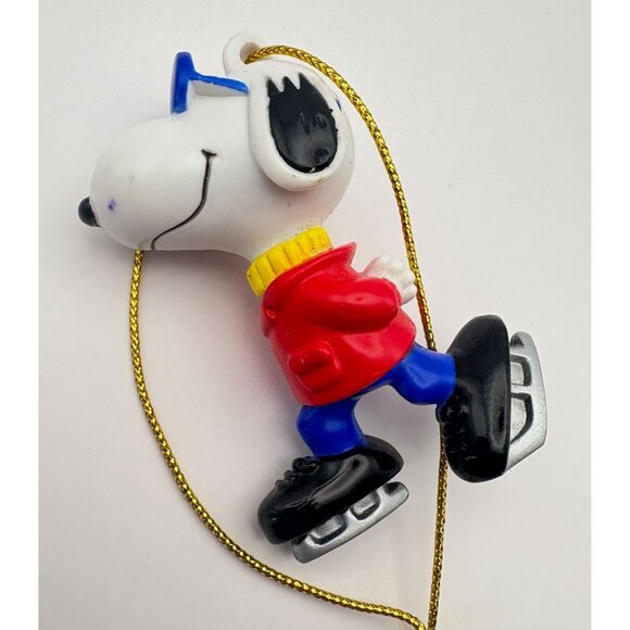 Vintage Snoopy Ice Skating Christmas Ornament Peanuts Joe Cool - Picture 4 of 7